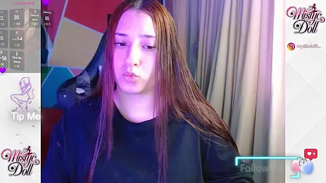 Snapshot of Mysticdoll69_ chatting on 7, 10, 2025 Mysticdoll69  online show from 7, 10, 2025