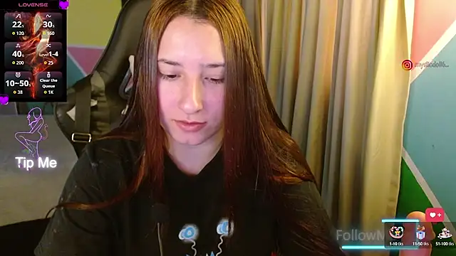 Snapshot of Mysticdoll69_ chatting on 18, 10, 2025 Mysticdoll69  online show from 18, 10, 2025