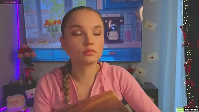 JulieLupo online show from 2, 4, 2026