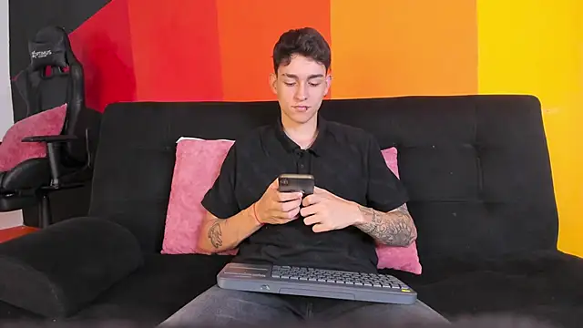 Snapshot of LukeSavagge chatting on 14, 10, 2025 LukeSavagge online show from 14, 10, 2025