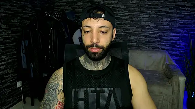 MasculineGuy99 online show from 6, 4, 2026