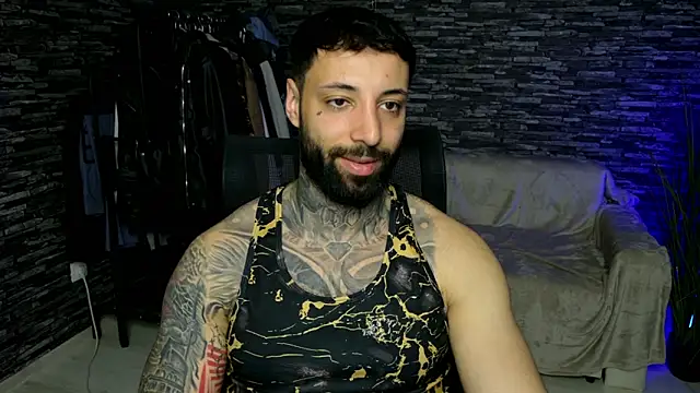 Snapshot of MasculineGuy99 chatting on 3, 5, 2026 MasculineGuy99 online show from 3, 5, 2026