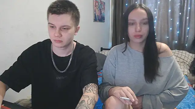 Snapshot of Mark_and_Wendy chatting on 9, 4, 2026 Mark and Wendy online show from 9, 4, 2026