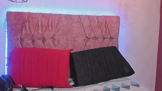 Mia lopez 1 online show from 16, 10, 2025