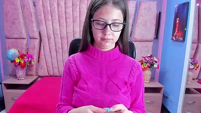 Snapshot of sarah_sweett_ chatting on 22, 10, 2025 sarah sweett online show from 22, 10, 2025