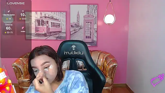 mia foster t online show from 20, 11, 2025