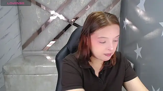 Snapshot of mia_foster_t chatting on 22, 4, 2026 mia foster t online show from 22, 4, 2026