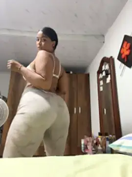 Snapshot of mitschellfox21 chatting on 2, 7, 2026 mitschellfox21 online show from 2, 7, 2026