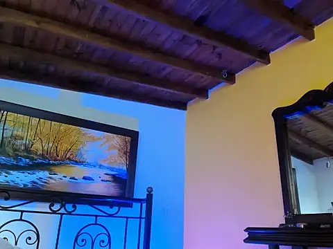 Zulyhenao online show from 12, 10, 2025