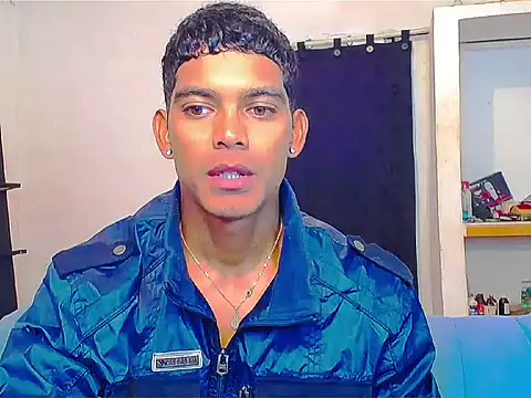 Snapshot of theMyke101 chatting on 31, 5, 2026 theMyke101 online show from 31, 5, 2026