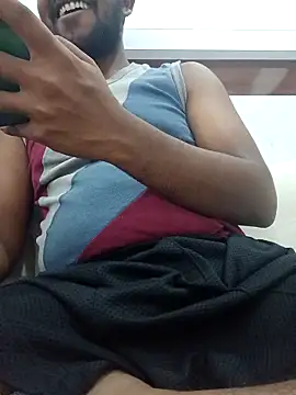 Snapshot of golugulu2024 chatting on 1, 11, 2025 golugulu2024 online show from 1, 11, 2025