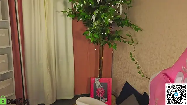 Snapshot of L1na_Reeds chatting on 3, 2, 2026 L1na Reeds online show from 3, 2, 2026