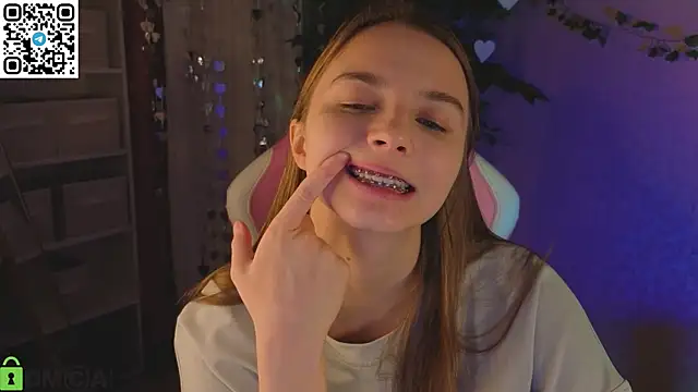 Snapshot of L1na_Reeds chatting on 18, 2, 2026 L1na Reeds online show from 18, 2, 2026