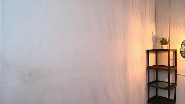 Nikki Vesper online show from 5, 11, 2025