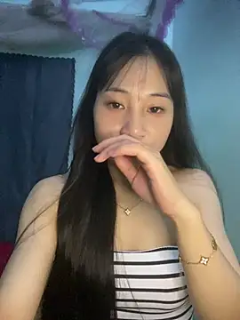 Snapshot of banlinh004 chatting on 30, 6, 2026 banlinh004 online show from 30, 6, 2026