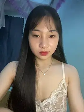 Snapshot of banlinh004 chatting on 2, 7, 2026 banlinh004 online show from 2, 7, 2026