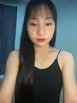Snapshot of banlinh004 chatting on 3, 7, 2026 banlinh004 online show from 3, 7, 2026