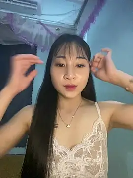 Snapshot of banlinh004 chatting on 20, 7, 2026 banlinh004 online show from 20, 7, 2026