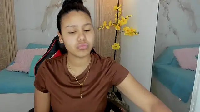 Snapshot of AriaVega chatting on 3, 7, 2026 AriaVega online show from 3, 7, 2026