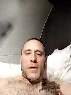 Snapshot of mcxxx87 chatting on 18, 12, 2025 mcxxx87 online show from 18, 12, 2025