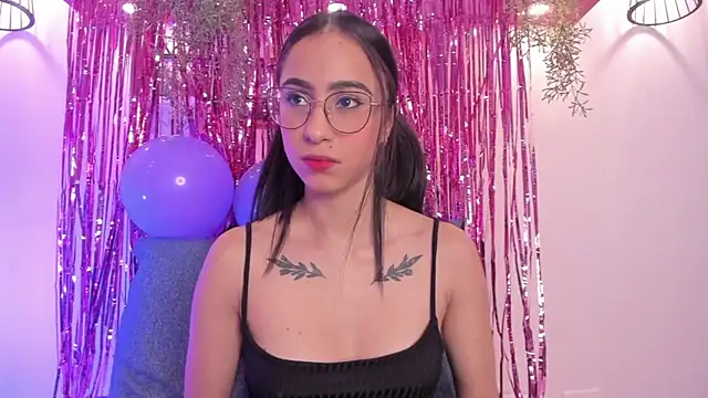 Alana Martinez  online show from 29, 11, 2025