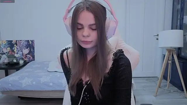 xAlisontiny online show from 19, 2, 2026