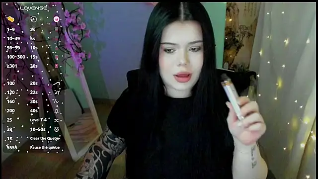 Snapshot of Mona_Esty chatting on 25, 4, 2026 Mona Esty online show from 25, 4, 2026