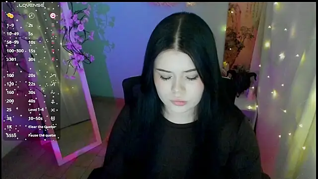 Snapshot of Mona_Esty chatting on 13, 5, 2026 Mona Esty online show from 13, 5, 2026
