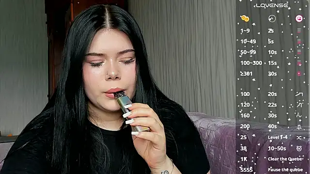 Snapshot of Mona_Esty chatting on 5, 6, 2026 Mona Esty online show from 5, 6, 2026