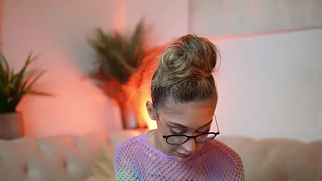 AileenKiss online show from 7, 10, 2025