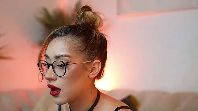 AileenKiss online show from 10, 11, 2025