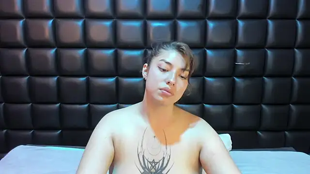 Violetta Swett  online show from 8, 1, 2026