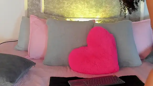  victoriaa  lois online show from 29, 10, 2025