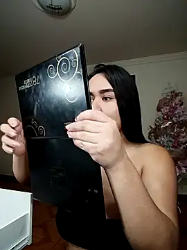 Snapshot of Mia_belmontt chatting on 3, 12, 2025 Mia belmontt online show from 3, 12, 2025