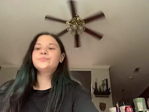 Snapshot of Jynx420friendly chatting on 10, 7, 2026 Jynx420friendly online show from 10, 7, 2026
