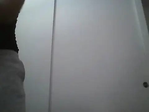 Snapshot of Sunny_Pebble chatting on 8, 11, 2025 Sunny Pebble online show from 8, 11, 2025