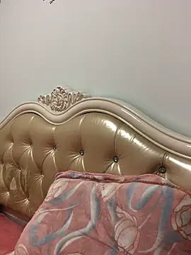 Mile-m online show from 8, 3, 2026