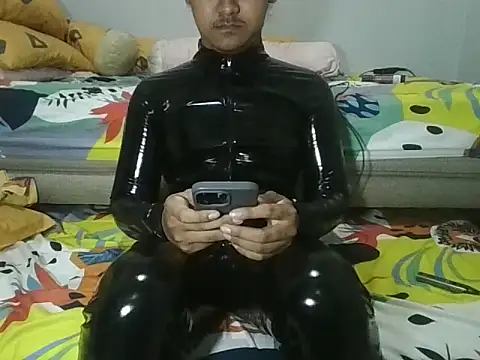 Snapshot of latexidn chatting on 4, 10, 2025 latexidn online show from 4, 10, 2025