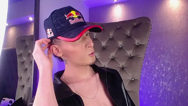 MateoMitchell online show from 25, 3, 2026