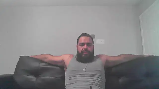 Snapshot of BigJohnBear39 chatting on 23, 10, 2025 BigJohnBear39 online show from 23, 10, 2025