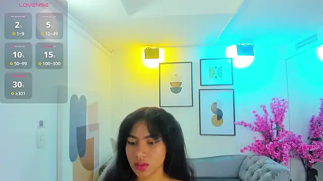 Snapshot of Juliie_coper chatting on 19, 11, 2025 Juliie coper online show from 19, 11, 2025