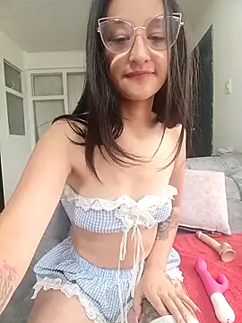 Snapshot of Ana_Monrrow2 chatting on 27, 10, 2025 Ana Monrrow2 online show from 27, 10, 2025