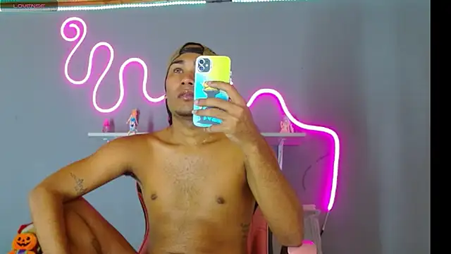 Snapshot of Matias_rangel chatting on 6, 10, 2025 Matias rangel online show from 6, 10, 2025