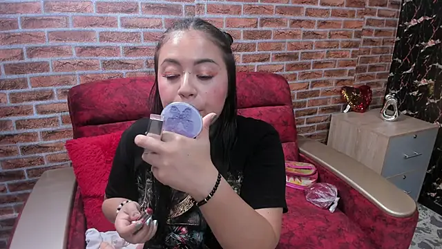 Snapshot of ADAIRA_CALLIE chatting on 21, 10, 2025 ADAIRA CALLIE online show from 21, 10, 2025