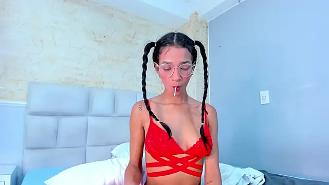 ScarletEvanss  online show from 21, 11, 2025