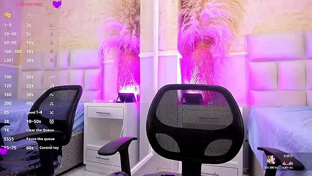 Snapshot of ScarletEvanss_ chatting on 6, 2, 2026 ScarletEvanss online show from 6, 2, 2026