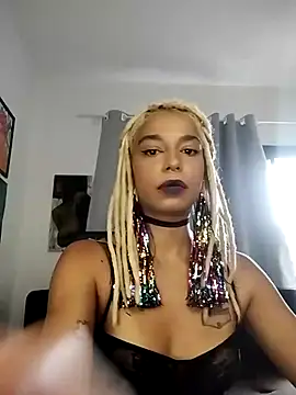 Snapshot of Helenoir chatting on 14, 2, 2026 Helenoir online show from 14, 2, 2026