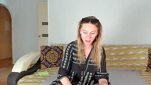 Amalia Mio online show from 3, 6, 2026