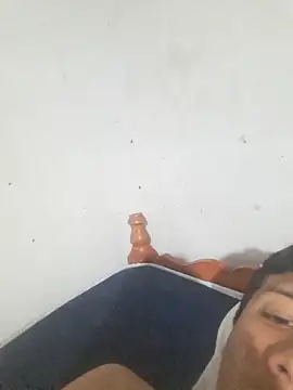 Snapshot of Elkiler72027 chatting on 6, 10, 2025 Elkiler72027 online show from 6, 10, 2025