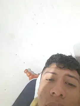 Snapshot of Elkiler72027 chatting on 27, 10, 2025 Elkiler72027 online show from 27, 10, 2025